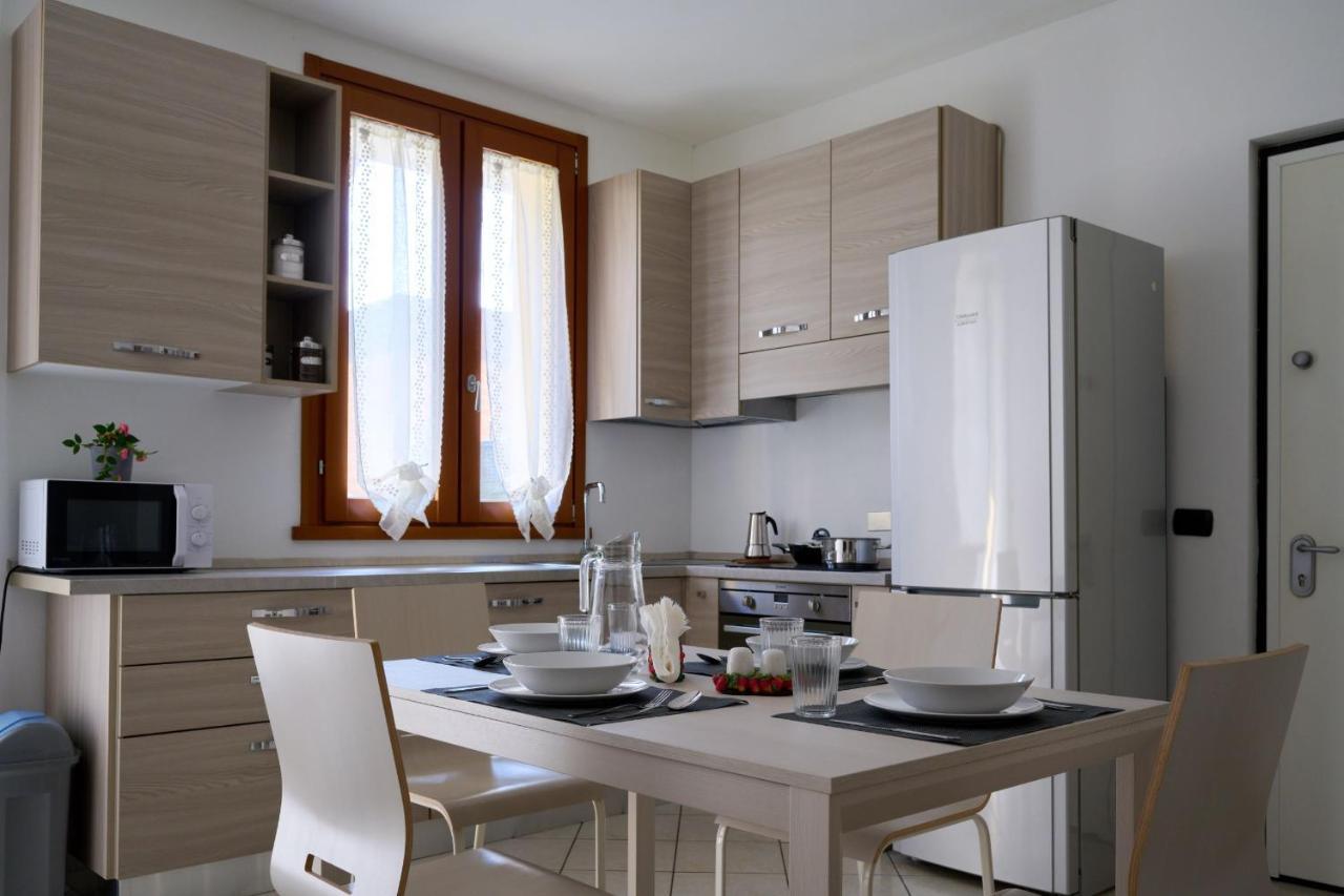 La Casa Dei Tigli - Bilocale Con Taverna E Giardino Apartment Gorgonzola Luaran gambar